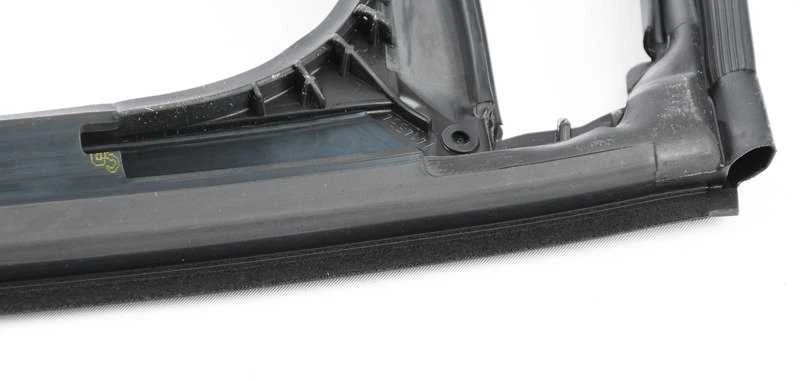 Bmw F30 LCI 3 Dešiniosios Galinės Dury Kreipiančioji Originalus 51357414534