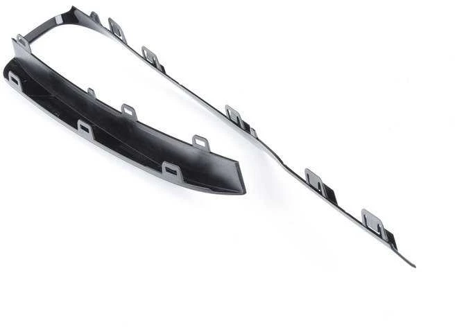 BMW F30 oro įsiurbimo angos apdaila dešinė pusė Originali 51117396854