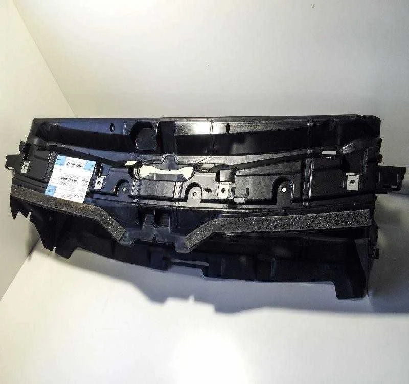 BMW F30 oro kanalas iš už inkstų grotelių į radiatorių Originalus 51747255413
