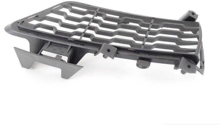 BMW F30 priekinio bamperio grotelės dešinės pusės originalios 51118068126