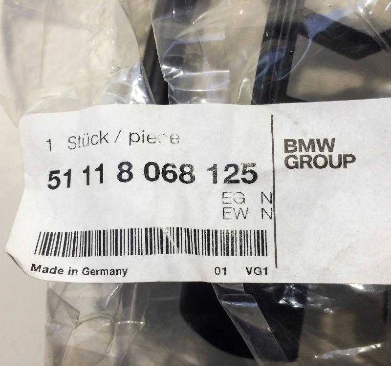 BMW F30 priekinio bamperio grotelės Kairė originali 51118068125