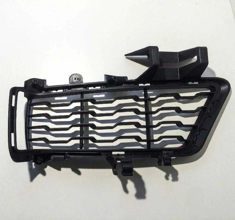 BMW F30 priekinio bamperio grotelės Kairė originali 51118068125