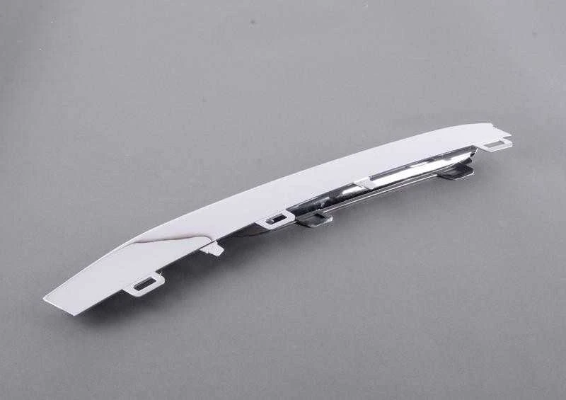 BMW F31 oro įsiurbimo angos apdaila kairėje 51117396841