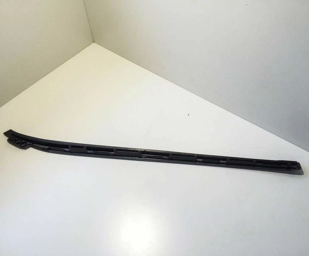 BMW F32 F32 F82 F36 Priekinio stiklo stiklo ir statramsčio apvado apdaila Tūrio dešinė originali 51317285928