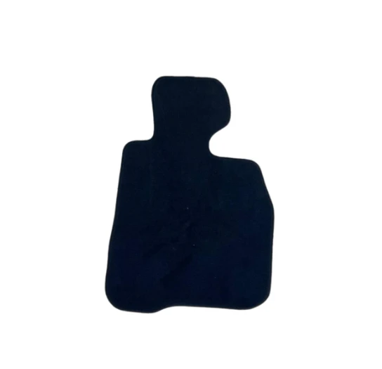 BMW F32 F82 M4 grindų kilimėlis Tekstilinis vairuotojo pusės RHD originalus 51477335849
