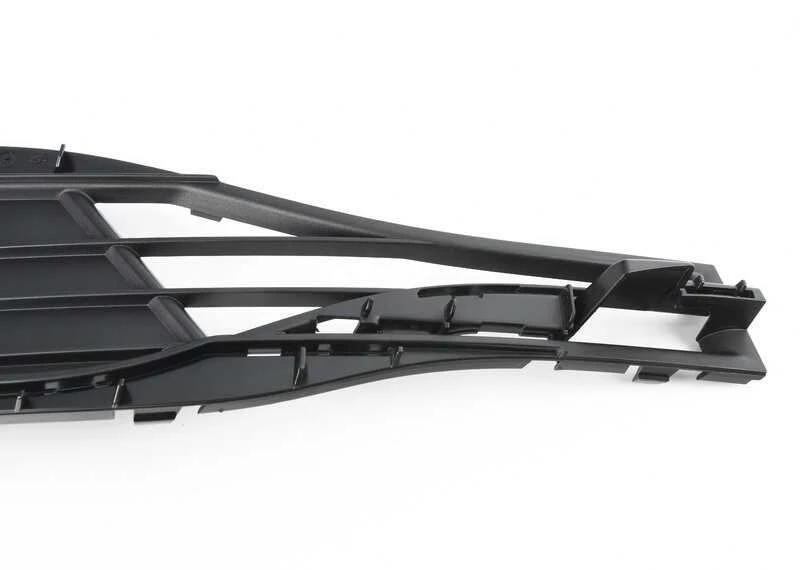 BMW F32 Iš dalinai atidarytas tinklas dešinėje originalus 51117432616