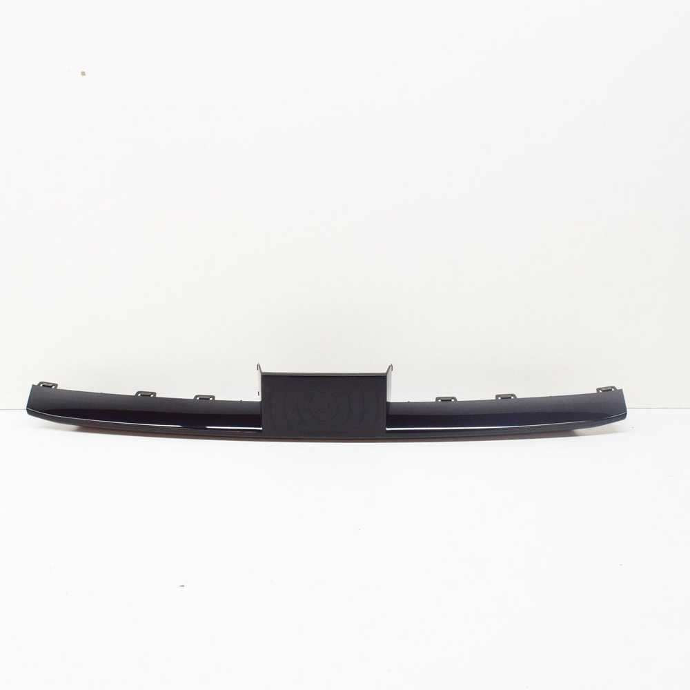 BMW F32 priekinio bamperio apatinės grotelės originalios 51117315270
