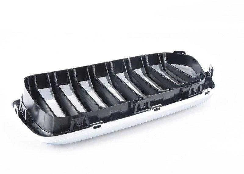 BMW F39 priekinės grotelės kairės pusės originalios 51137424777