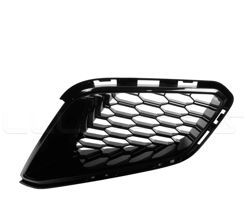 BMW F40 PRIEKINIO BAMPERIO APATINĖS ORO ĮSIURBIMO GROTELĖS DEŠINĖS ORIGINALIOS 51748075624