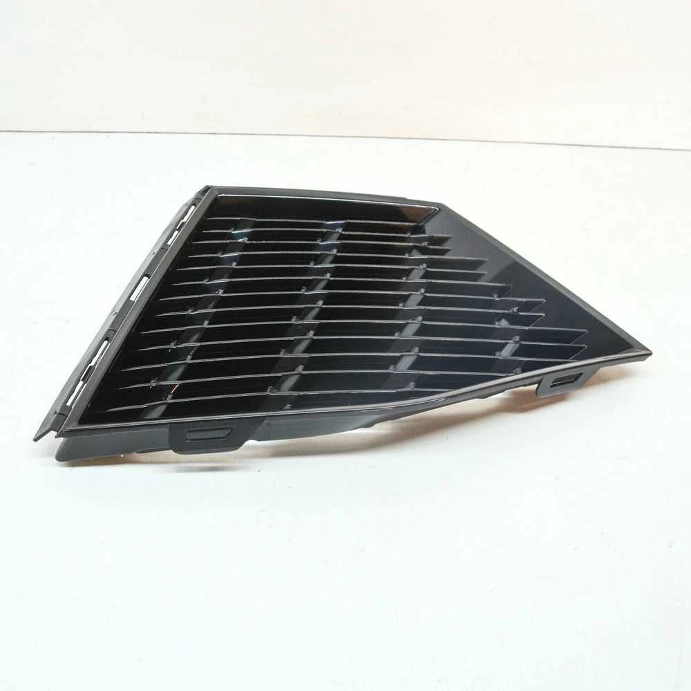BMW F44 priekinio bamperio dešiniosios oro grotelės originalios 51118075518