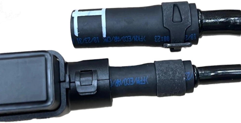 BMW F45 F45 F46 F48 F54 F55 Variklio skyriaus kuro linija 13538511732 Originali