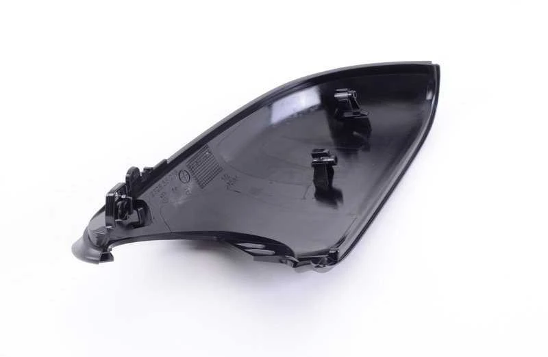 BMW F45 F46 F48 apatinė korpuso dalis dešinėje pusėje Originali 51167386572