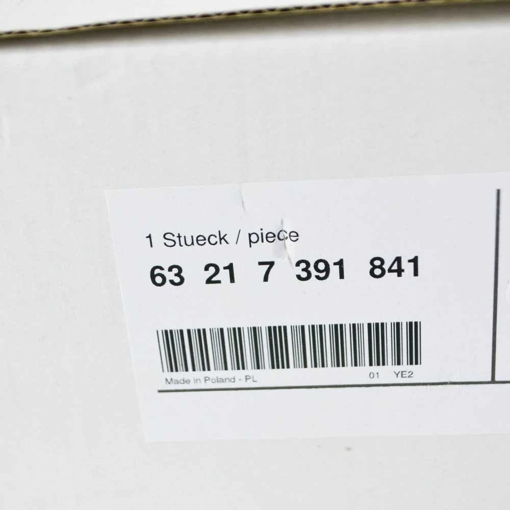 BMW F45 galinio žibinto laikiklis galinių durų kairės pusės originalus 63217391841
