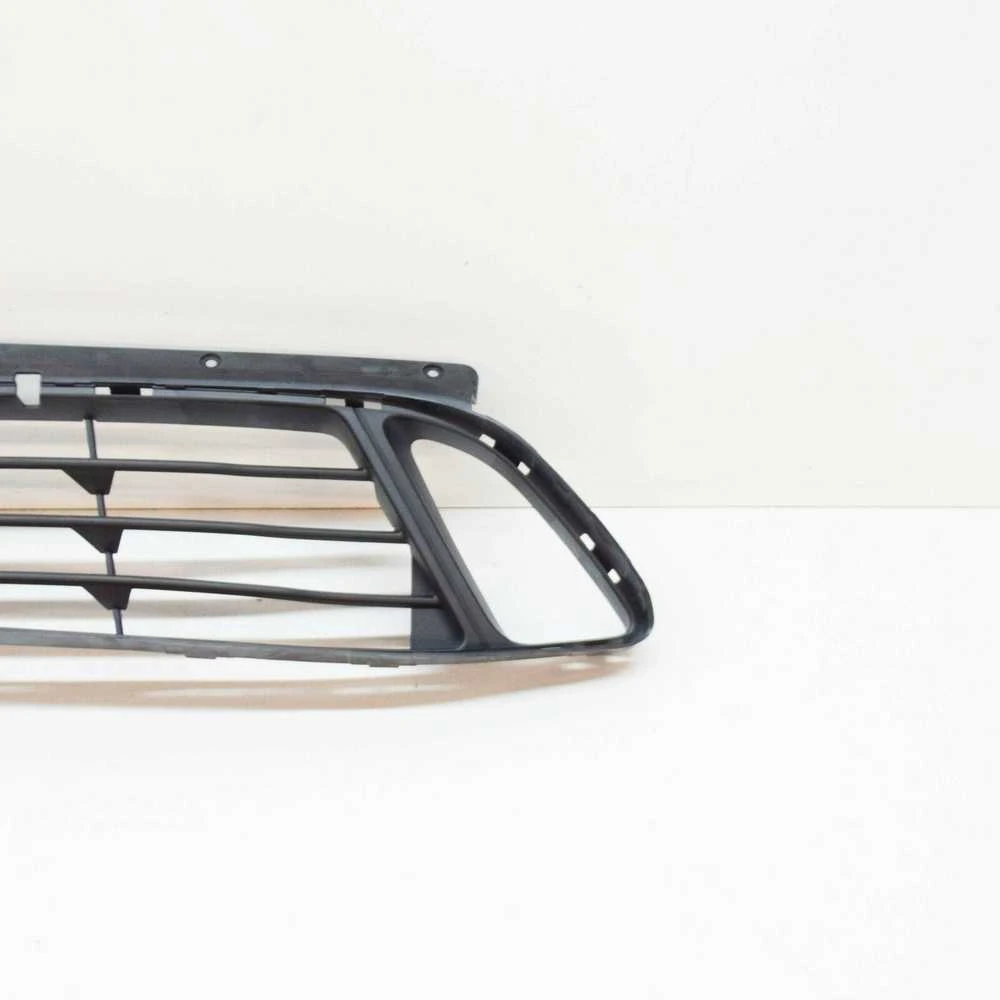 Bmw F45 F46 Priekinio Bamperio Centrinė Atvira Grotelė Originalus 51117301567