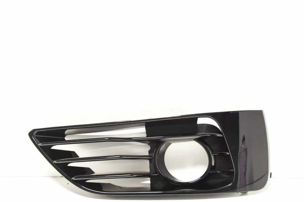 BMW F45 priekinio buferio atviros rūko žibintų grotelės kairėje pusėje Originalus 51117347231