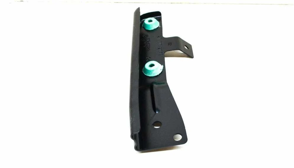 BMW F80 F82 M4 radiatoriaus priekinės panelės laikiklis apatinis dešinysis originalus 51648055742