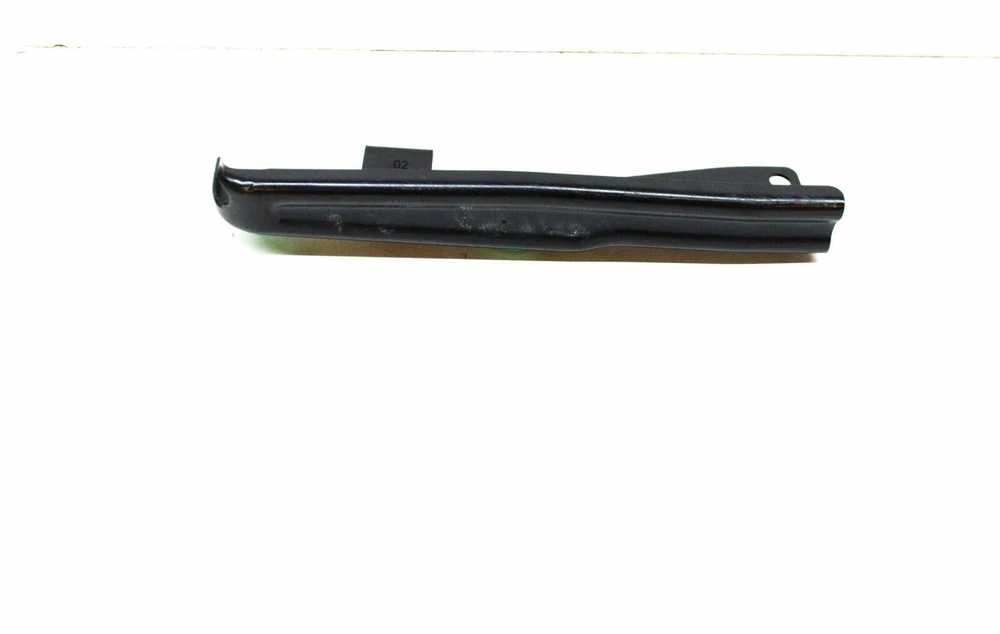 BMW F80 F82 M4 radiatoriaus priekinės panelės laikiklis apatinis dešinysis originalus 51648055742