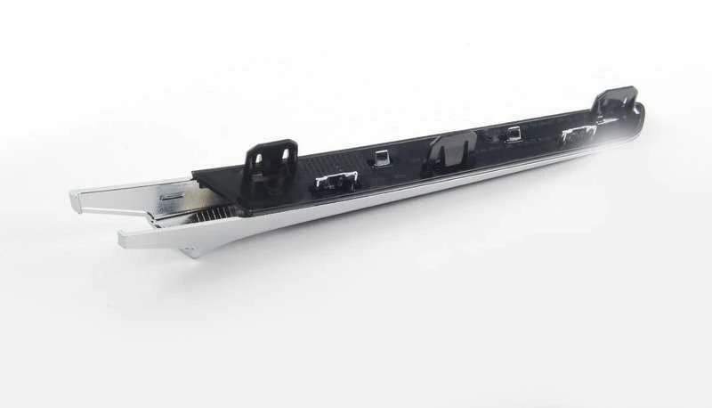 BMW F80 liejimo detalė dešinėje pusėje Originali 51138056060