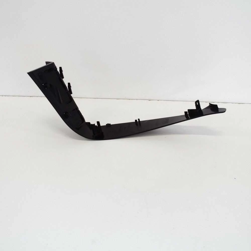 BMW F83 F33 F33 galinio žibinto latako dangtelis dešinysis originalus 63217366068