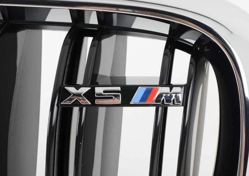 BMW F85 priekinio radiatoriaus kairės pusės inksto grotelės Originali 51118056323