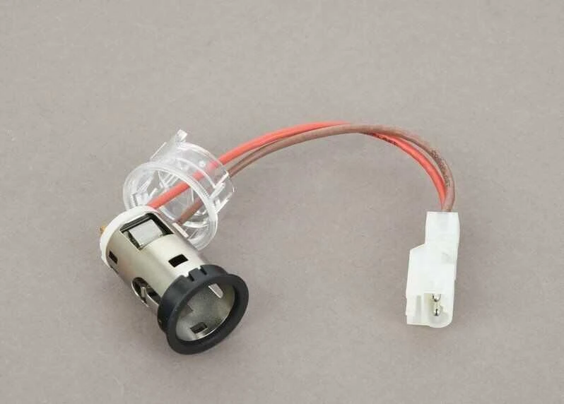 BMW F87 G12 F48 F15 F16 G29 cigarečių žiebtuvėlio lizdas originalus 61349302235