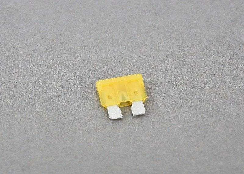BMW Fuse Maxi Geltonas E81 E87 E90 E92 E93 F20 F30 F31 G20 61131372527 Originalus