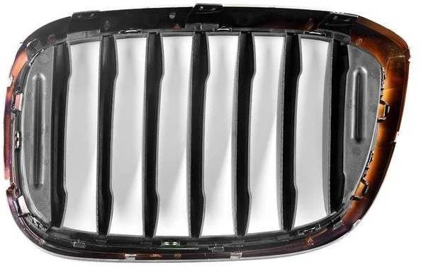 BMW G02 Priekinio radiatoriaus inksto grotelės dešinėje pusėje originalios 51137464922
