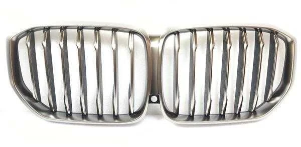 BMW G05 priekinio bamperio radiatoriaus grotelės Cerio pilka originalios 51137454888