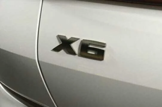 BMW G06 X6 bagažinės ženkliukas originalus 51148092882