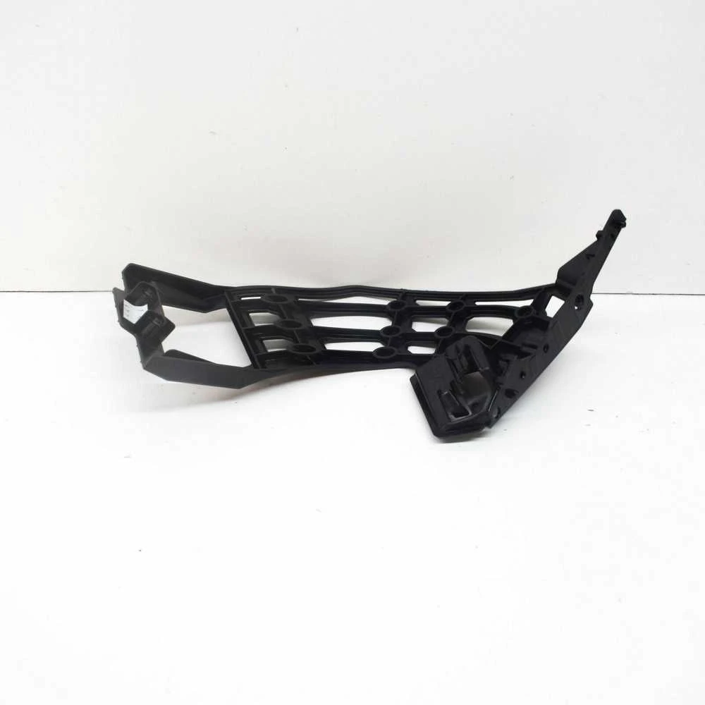 BMW G07 bamperio kreipiančioji viršutinė dešinė pusė Originali 51117458364