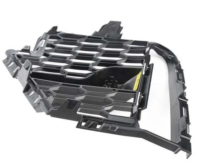 BMW G07 priekinio bamperio grotelės šoninės atviros kairės pusės originalios 51118069889