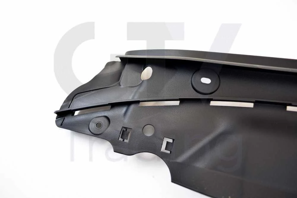 BMW G20 centrinio variklio skyriaus dangtelis Originalus 51767461970