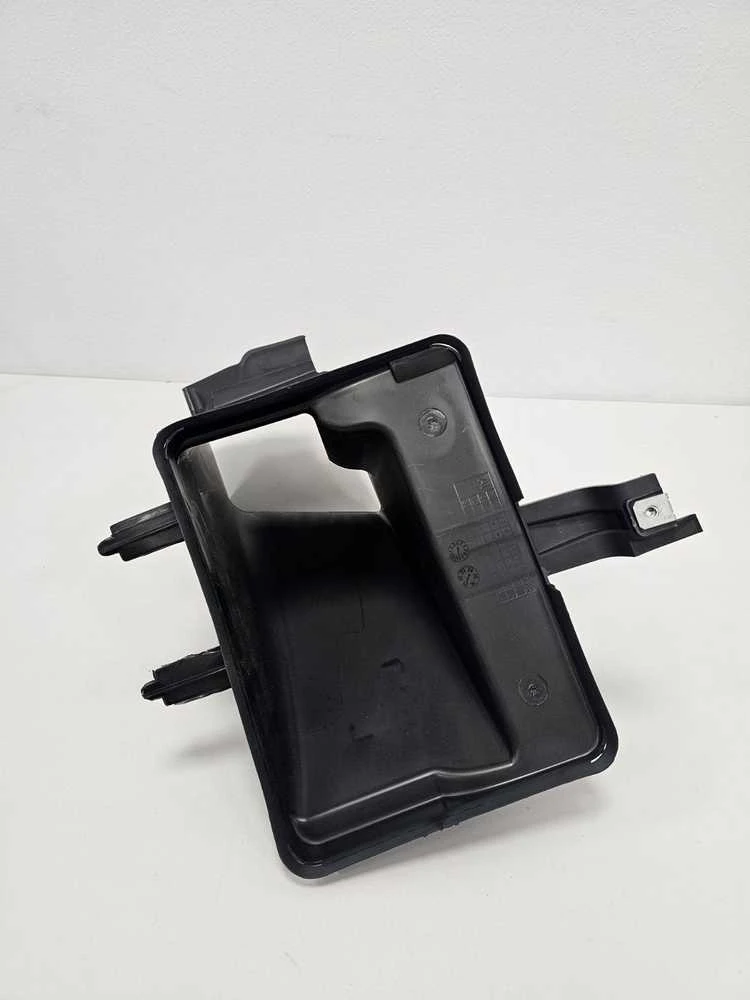 BMW G20 G21 LCI M340i M340iX priekinis oro kanalas dešinėje pusėje Originalus 51748085432