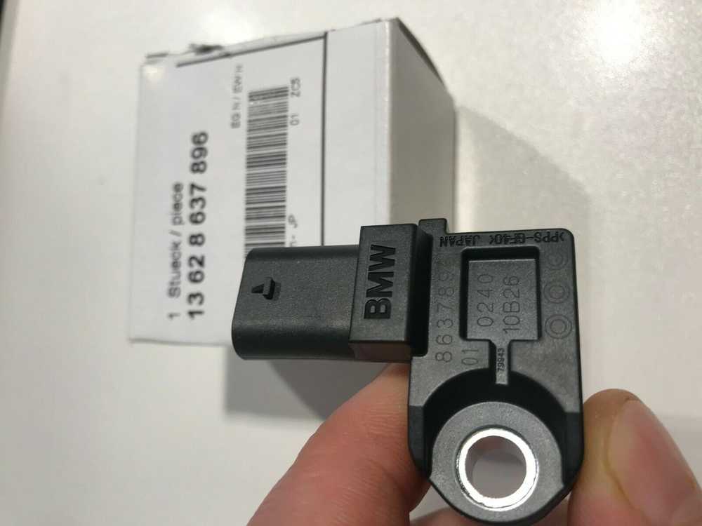 BMW G20 G32 F20 F21 F22 F22 F44 F45 Įsiurbimo kolektoriaus slėgio jutiklis originalus 13628637896