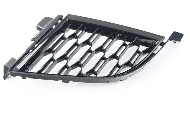 BMW G20 grotelės centrinės dešinės pusės originalios 51118075602