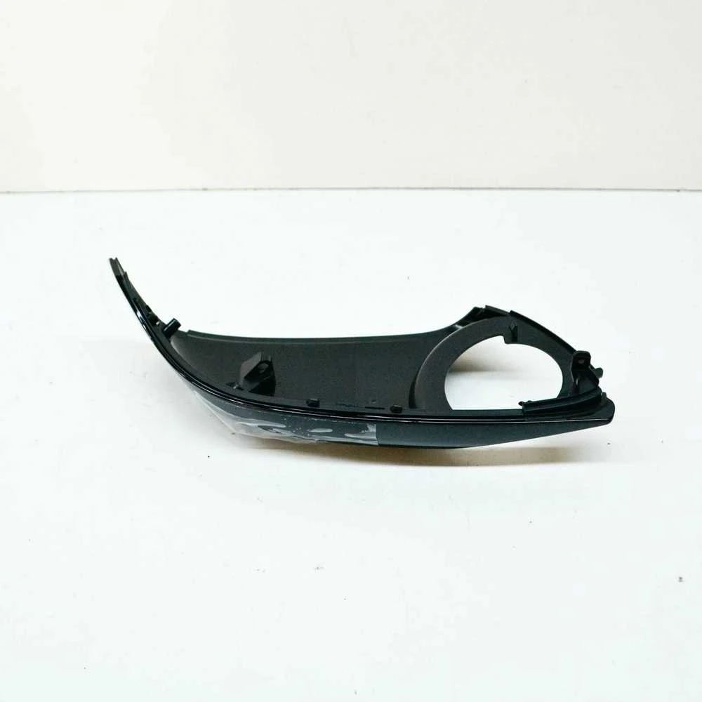 BMW G20 priekinių dešinės pusės durų apatinio veidrodžio dangtelis originalus 51167498204