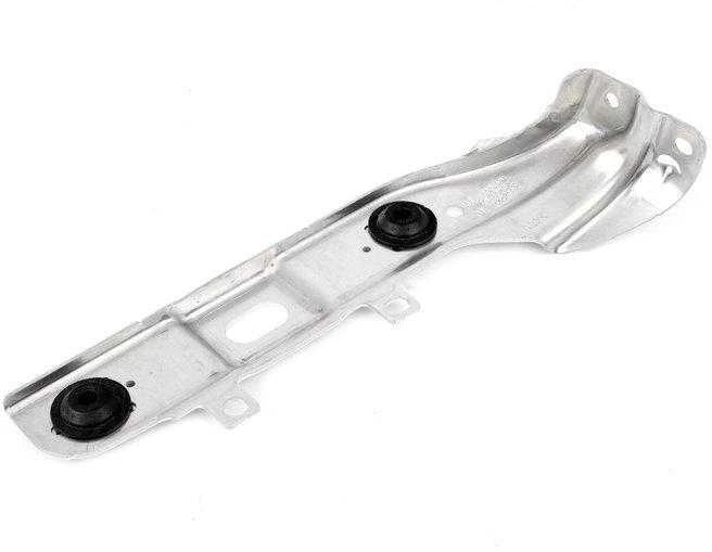 BMW G30 F90 G31 Priedėlis Aušinimo Šildytuvo Dešinės Apačios Originalus 51647357222
