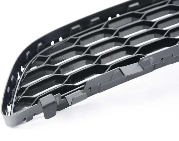 BMW G30 priekinio bamperio grotelės Originalus 51118064931