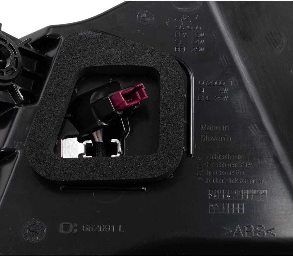BMW G31 518d 520d 530d Kairysis Galinis LED Šviesos Panelė Originalus 63215A711B5