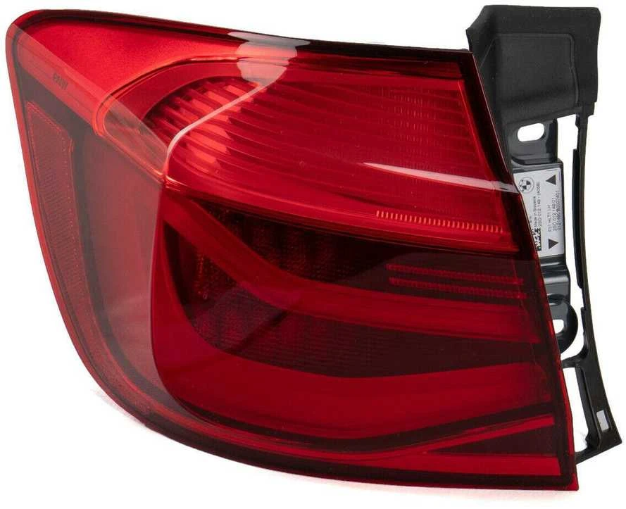 BMW Galinio Šviesos Dešinė Panelė 3 F31 LCI Originalus 63217372209