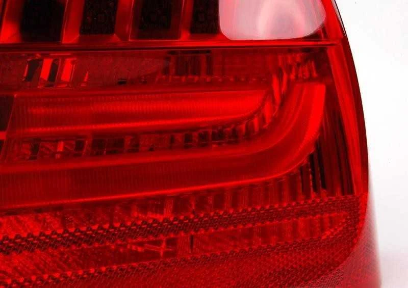 BMW Galinio Šviesos Dešinės Pusės Panelės Šviesa Originalus 63217289430