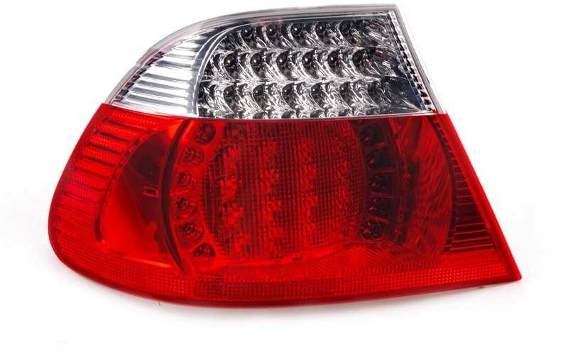 BMW Galinio Šviesos Kairysis Šoninis Panelis 63218364725