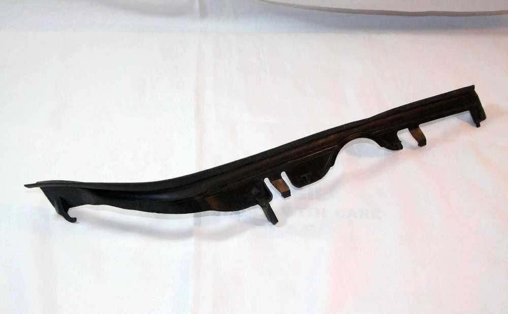 Bmw Galinio Žibinto Atramos Atrija Dešinė Originalus 63126908406