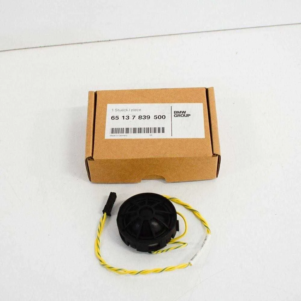 Bmw Garsiakalbis 3 E90 E91 2004 2012 Originalus 65137839500