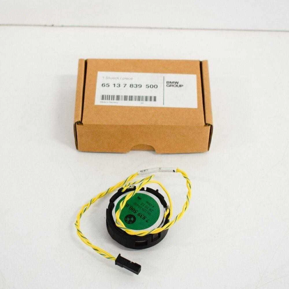 Bmw Garsiakalbis 3 E90 E91 2004 2012 Originalus 65137839500