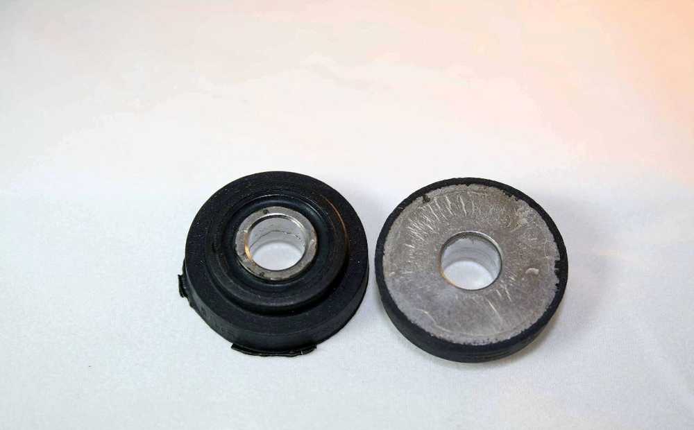 BMW Gelenkbuchse 1 E81 E87 E88 3 E30 E36 E46 Originalus 18207546579