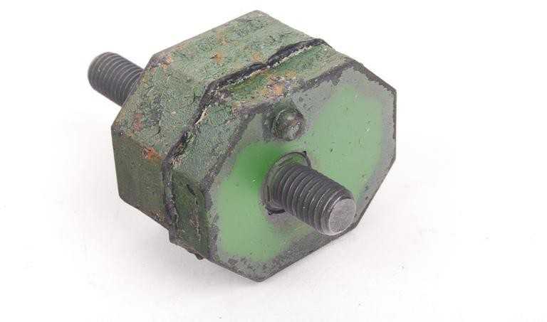 BMW Gummilager 3 E21 5 E12 5 E28 6 E24 2500 3.3Li Originalus 24711127288