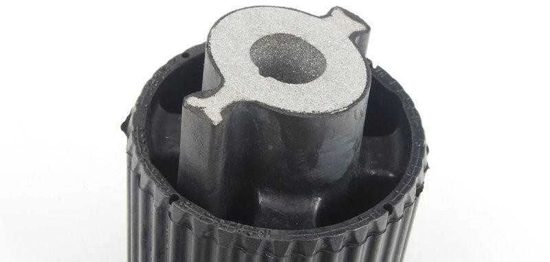BMW GUMOS MONTAVIMAS Galinis 5 F10 F11 33316792872 Originalus 33316792872