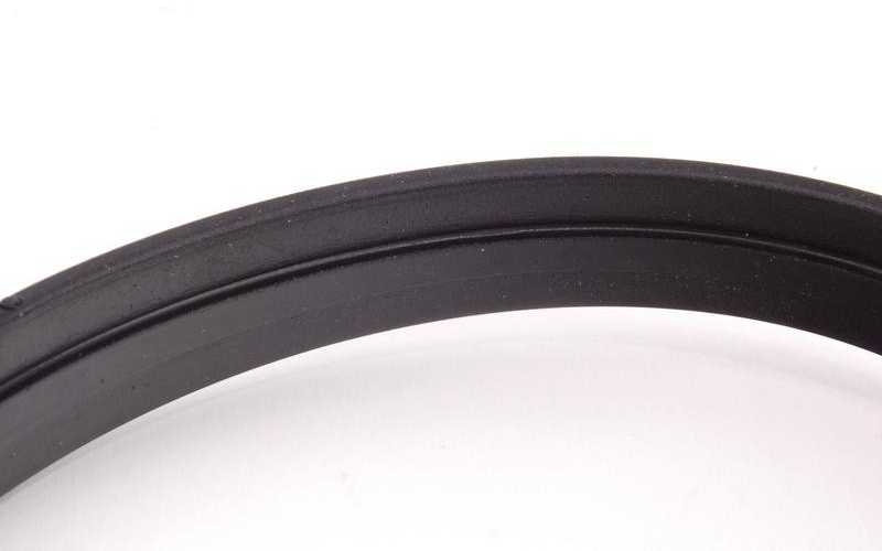 BMW Gumos Žiedas 5 E34 E39 E60 Originalus 13711747985