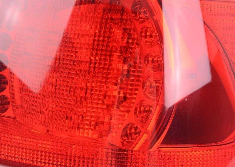 BMW išorinis LED galinis žibintas 63216937454 originalus